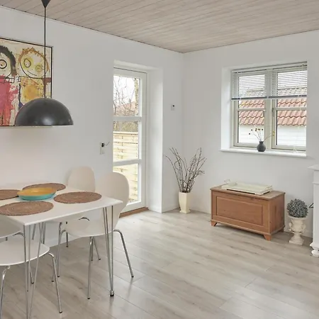 In With 4 Bedrooms, Sauna And Internet * Ebeltoft