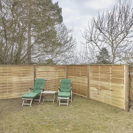 In With 4 Bedrooms, Sauna And Internet